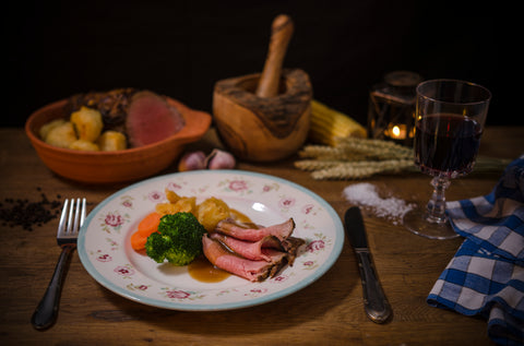 Classic Roast Beef, Vegetables, Roast Potatoes & Gravy